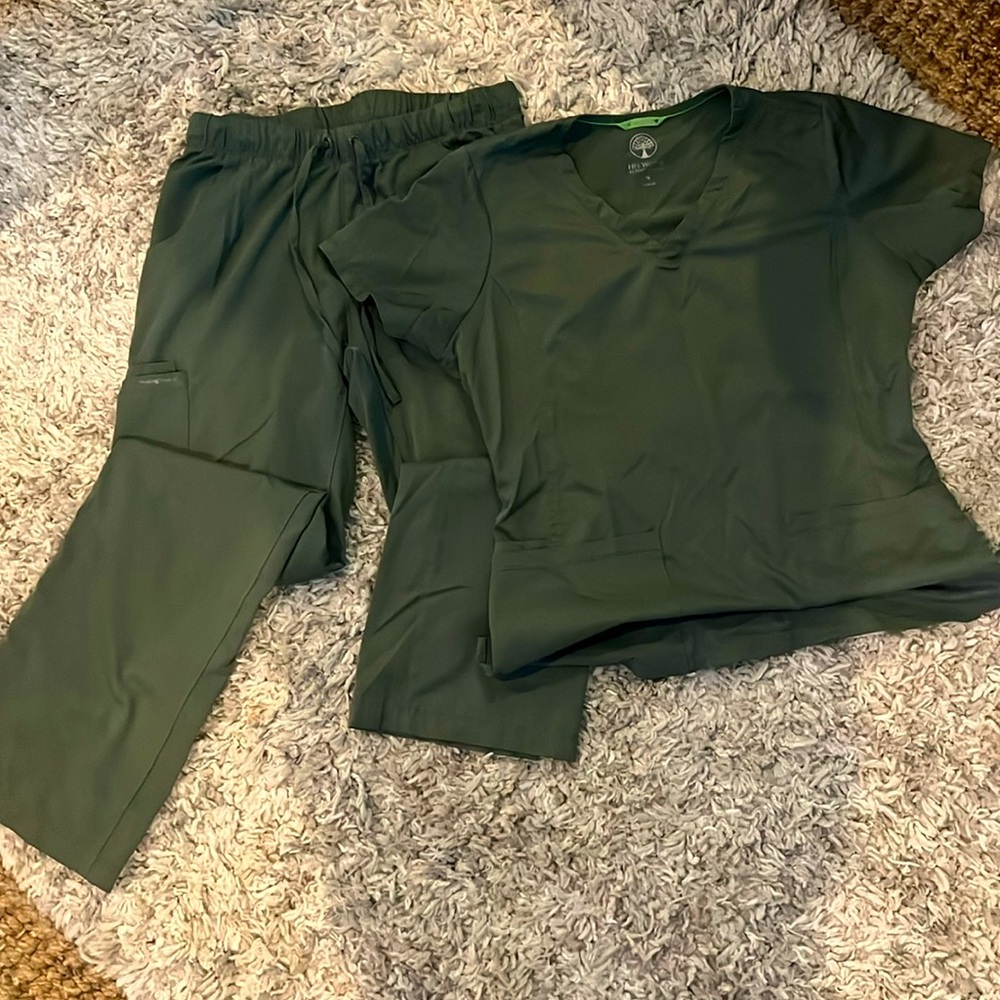 Hearing hands, olive green, scrub set